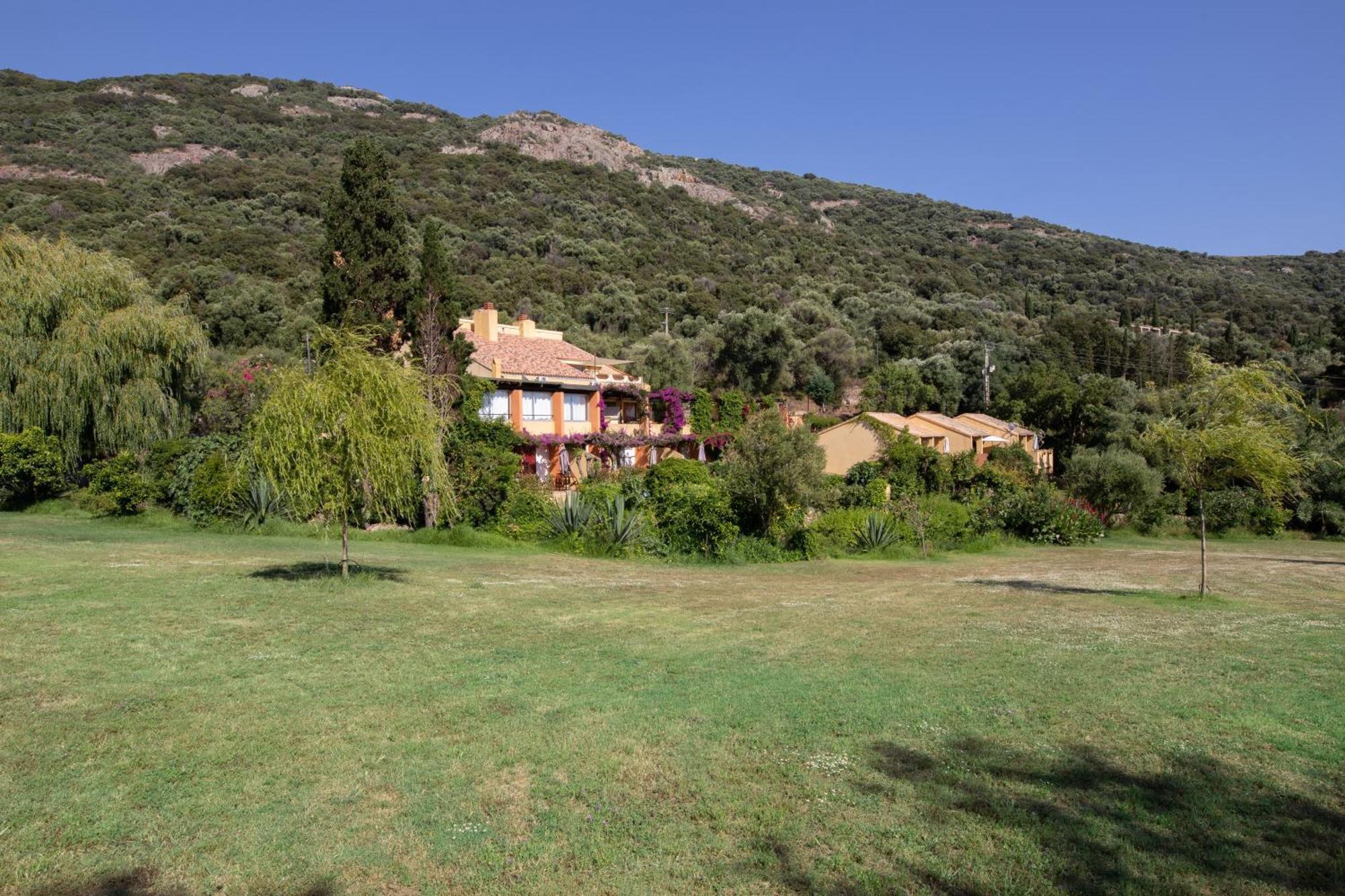 Residence Helios Cargese Exterior photo